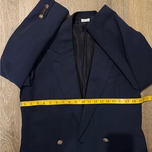 Brioni Made in Italy DB Navy Blazer